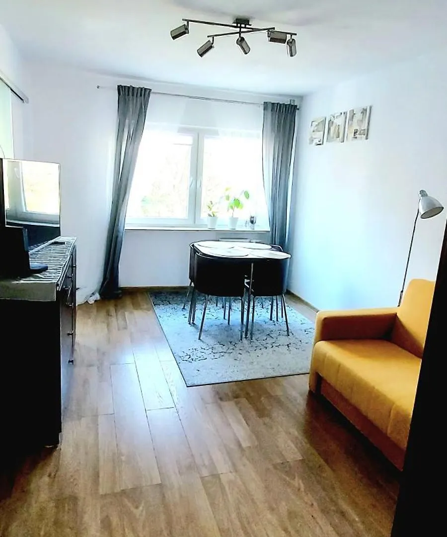 Przytulne Mieszkanie Obok Metra W Pieknej Okolicy Warsaw Poland